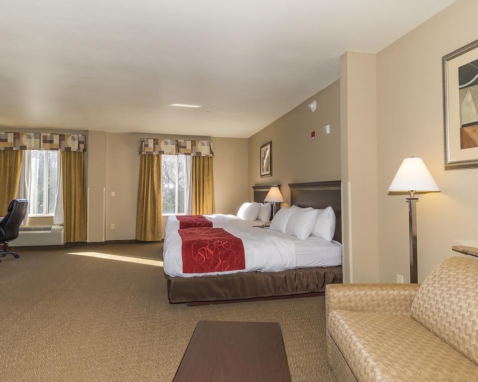 סיפורד Comfort Suites מראה חיצוני תמונה