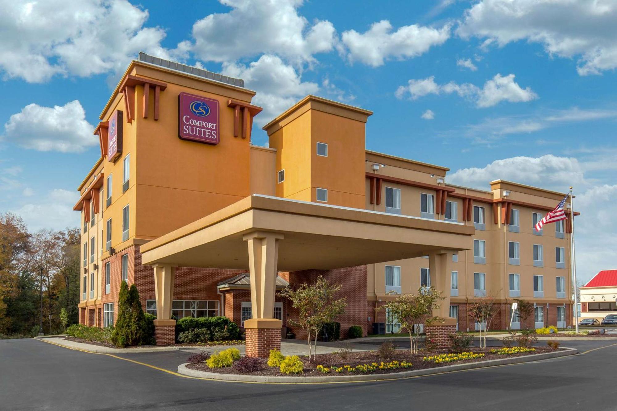 סיפורד Comfort Suites מראה חיצוני תמונה