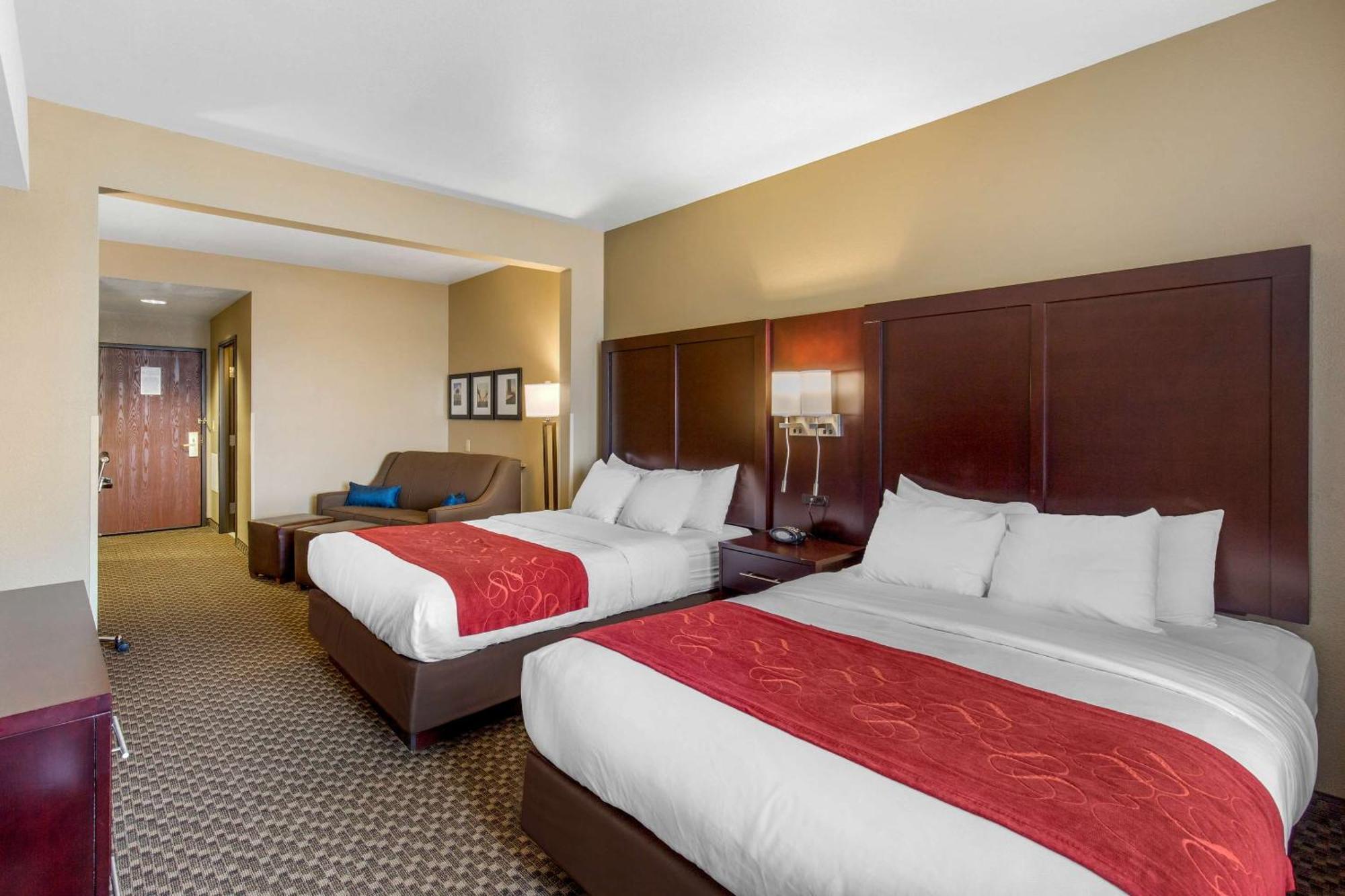 סיפורד Comfort Suites מראה חיצוני תמונה