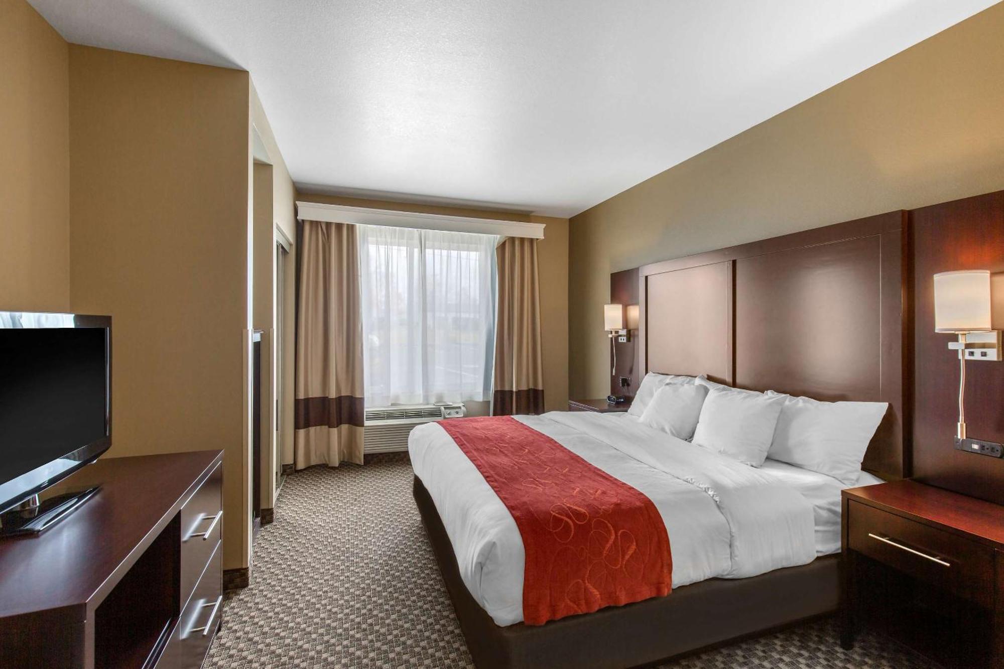 סיפורד Comfort Suites מראה חיצוני תמונה